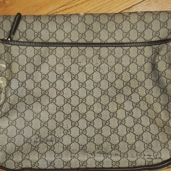 GUCCI "GG" Messager Project Bag.. ISO SOME TLC!! - Picture 10 of 11